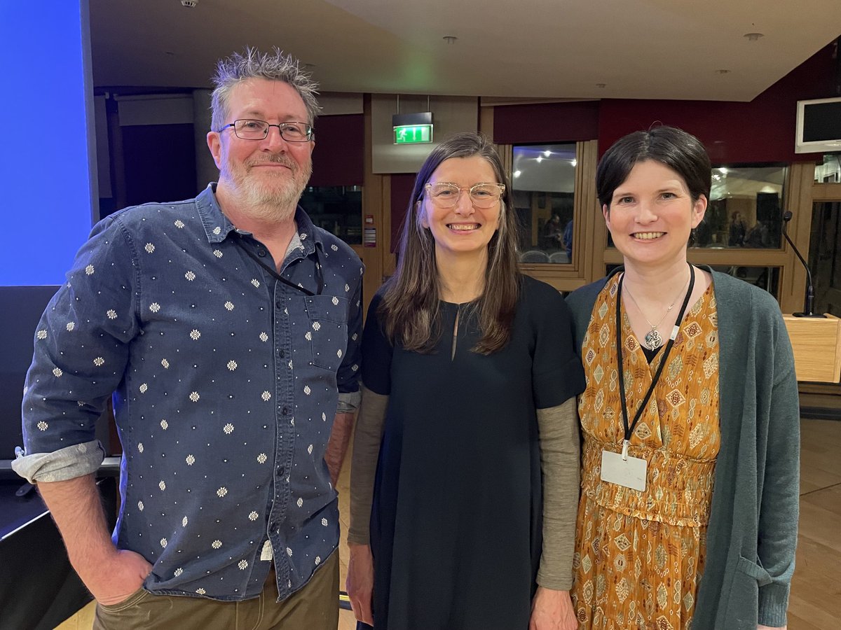 Totally delighted to meet Kirsty MacDonald and Andy MacKinnon makers of the powerful film Dùthchas <a href="/UistFilm2022/">DùthchasDoc</a> which screened ⁦<a href="/ScotParl/">Scottish Parliament</a>⁩ tonight. So worth watching- available for those with iPlayer on BBC Alba