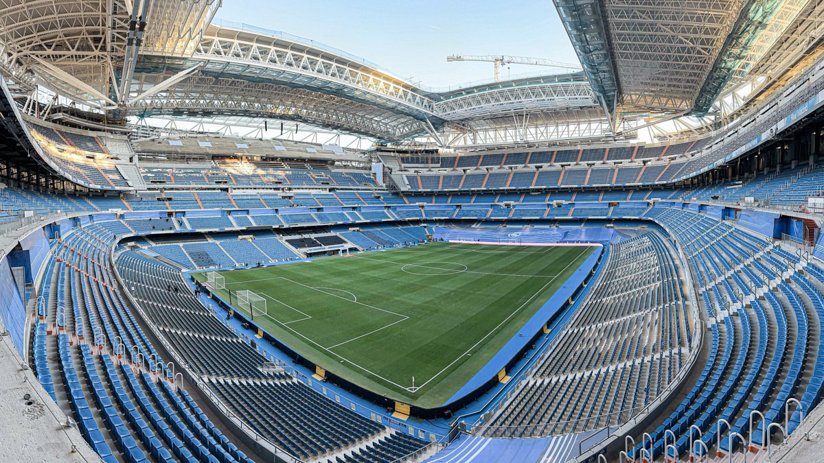 SeputarMadrid's tweet photo. Ohayo, madridistas! 🌤️☕️

Dari skala 1-10, berapa menurut kalian nilai untuk transfer Real Madrid di musim dingin ini? 🤔 https://t.co/o5BZpEDfjn