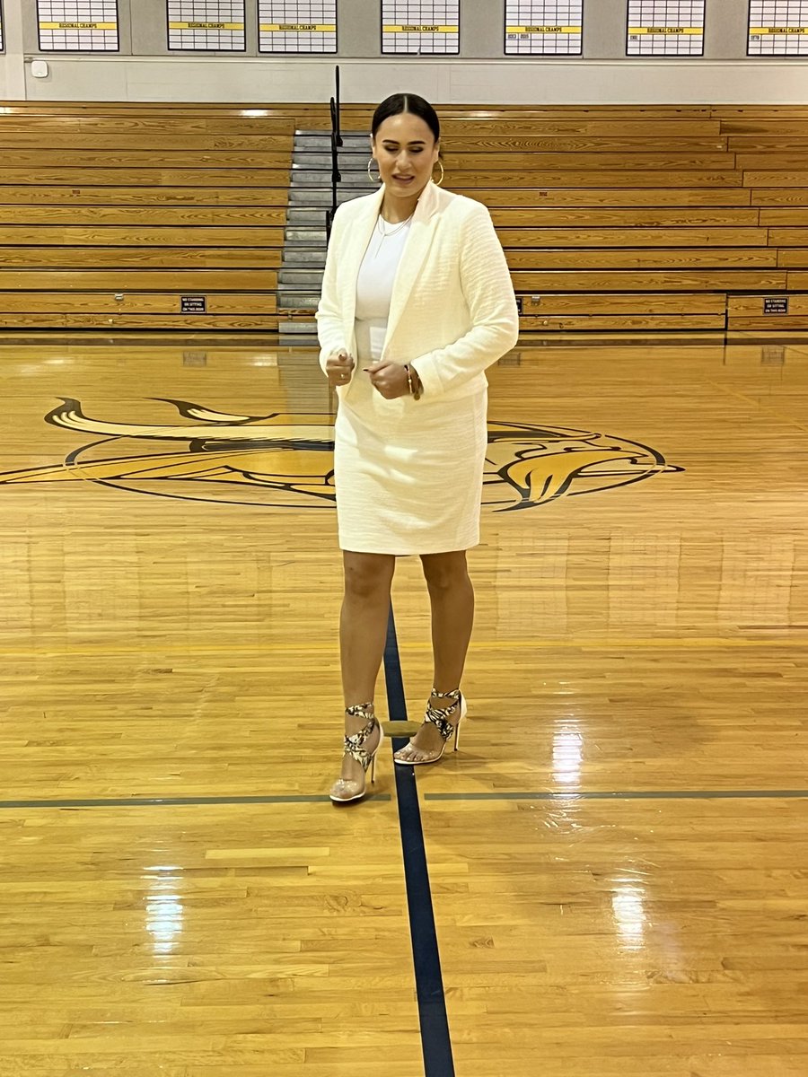 Jade Antolec (@coachantolec) on Twitter photo channeling my inner @Sydney_Rene and <a href="/AdiaBarnes/">ADIA BARNES COPPA</a> for my game day fit for senior night ππ channeling my inner @Sydney_Rene and <a href="/AdiaBarnes/">ADIA BARNES COPPA</a> for my game day fit for senior night ππ