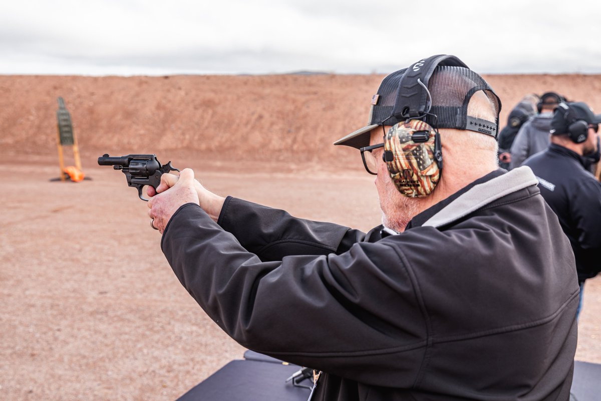 DBFirearms's tweet photo. The Birdshead Sidekick weighs in at 24.5oz with a barrel length of 3" and an overall length of 7.83". #DiamondbackFirearms #DiamondbackSidekick #BirdsheadSidekick https://t.co/AMwEZhFZwf