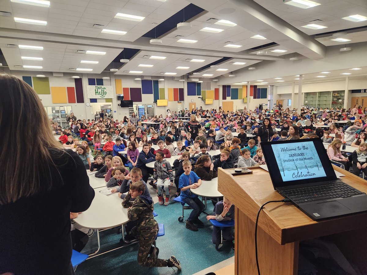 January Student of the Month celebration for Grades 3&4! 🥳👏We are so proud to honor 10 additional #RangerSTRONG students from @NRAC3_8 who showed exemplary behavior at recess 🛝 and in the lunchroom 🍱🥪! Keep showing us those positive choices!💙💛💪 #PBIS @NRCSRangers