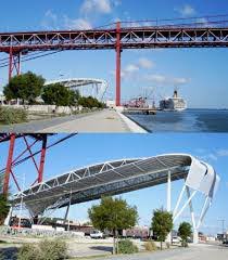 2,7 milhões de euros há 22 anos. 
Em 2001 alguém mandou fazer esta pala por baixo da Ponte 25 de Abril que nunca serviu para nada. Nunca trouxe retorno. A forma como se desbaratava dinheiro público explica porque somos um país da cauda da Europa. Está pala nunca trouxe retorno!