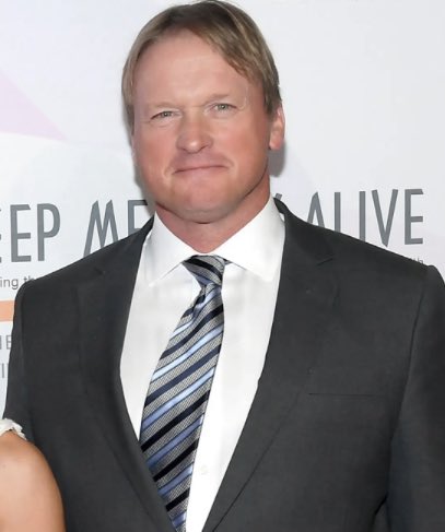 Y’all really tryna tell me a man with this haircut is better than Sean Payton right now