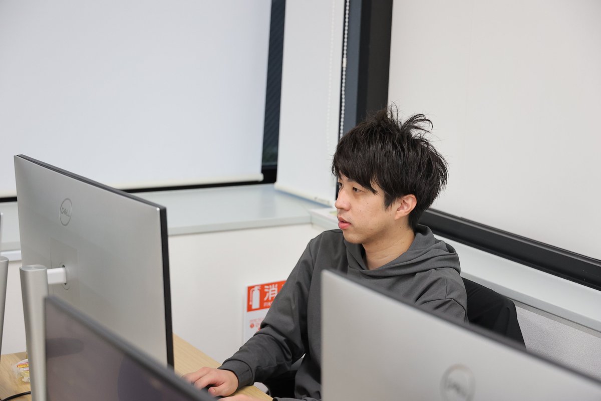 【メンバー紹介#3_りきさん】
day1からMeshの技術選定・アーキテクチャの設計などを1人で担当し、現在は開発全体の指揮を取っているTLのりきさんの紹介です。Meshのシステムは「なんでもこいやぁ！」状態（アジリティが高く、スケーラブル）なのですが、それを0から作りきれるスーパーエンジニアです。