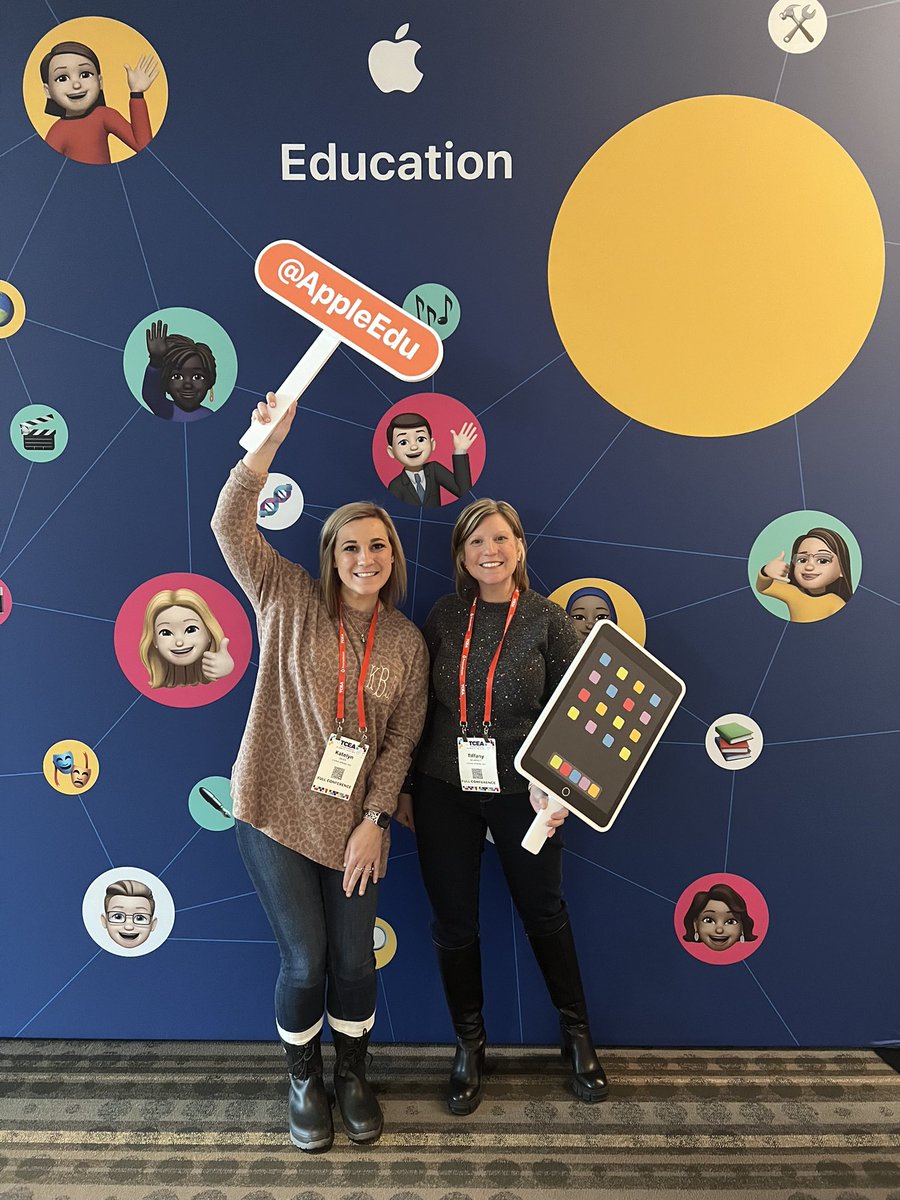 CharmEDTechEDU's tweet image. #TCEA23 has been so much fun! Loved learning about literacy with @MrsBrummettGT &amp;amp; @AppleEDU!