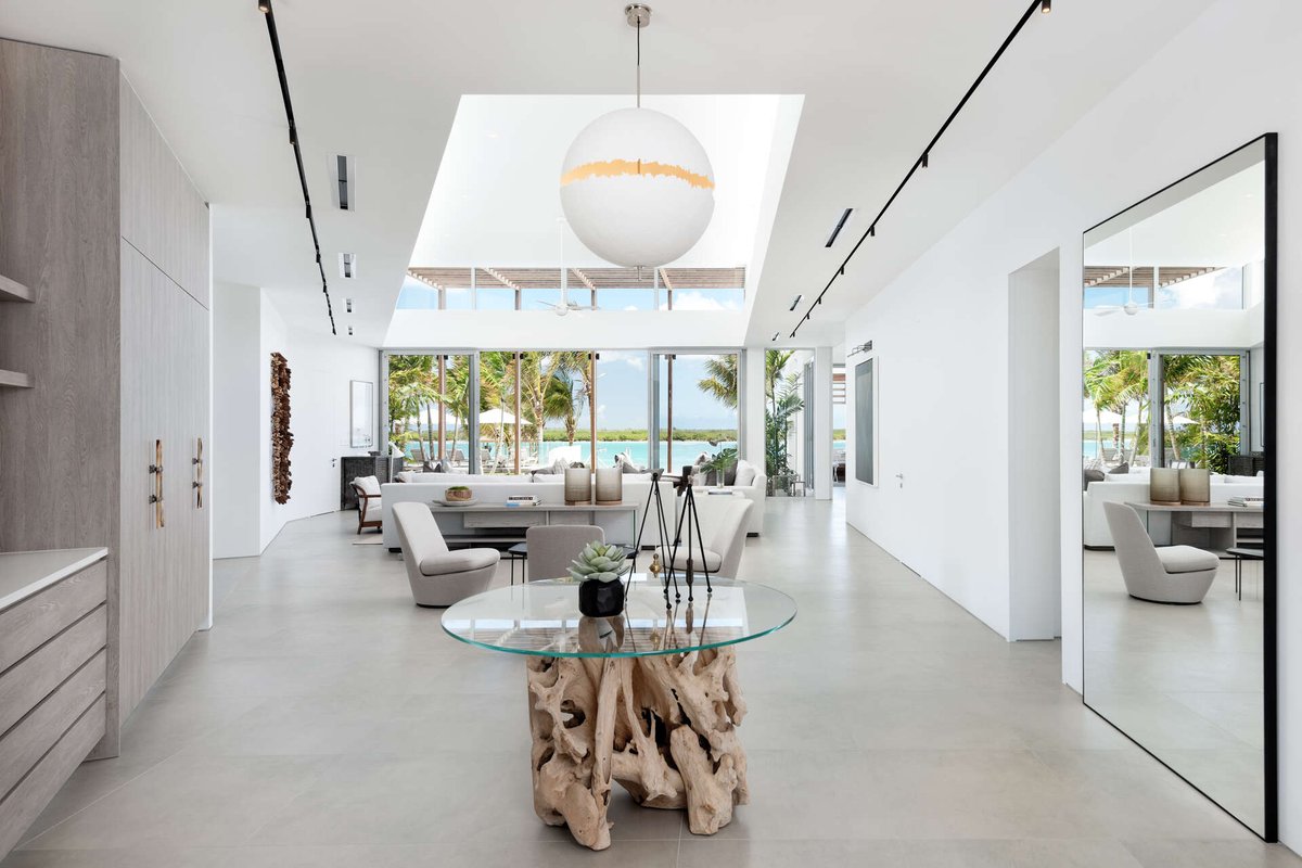 RentalEscapes's tweet photo. Who wants to spend their vacations here? 😍

📍 Cabuya, Leeward, Turks and Caicos
.
.
.
#rentalescapes #travel #luxuryvilla #luxurytravel #luxuryhomes #luxuryrealestate #luxurylifestyle #beautifuldestinations #luxuryliving #luxuryworldtraveler #holidayrental https://t.co/fEmKOyRK6l
