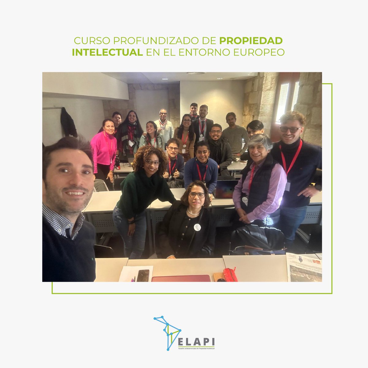 SomosELAPI's tweet photo. (1/2) 2 Día del Curso Profundizado de #PropiedadIntelectual, más de 20 personas están en las clases desde varios rincones de #LatinoAmerica. Hoy la clase estuvo a cargo de @febuma. El curso es coorganizado FD @usal y @alumniusal Argentina y ELAPI
Foto: @febuma.
#ELAPISalamanca https://t.co/sOzTFDbHp2