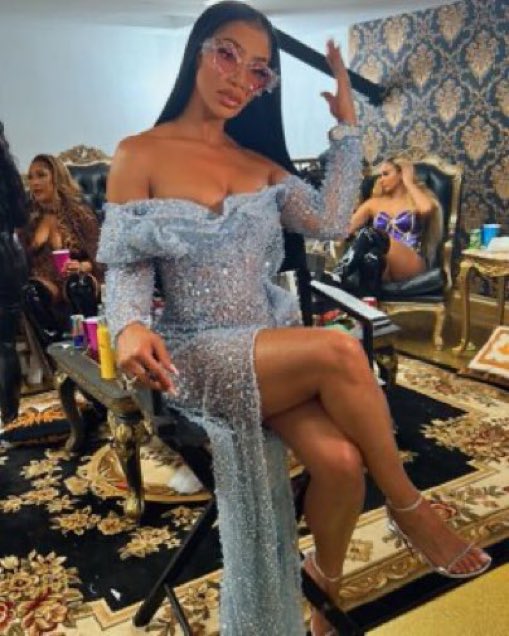 BaddiesReality's tweet photo. Who’s #TeamTommie @TommieLHHATL ? 💍💸

Comment below 👇 

@TommieLHHATL #BaddiesWest https://t.co/eSd7Stv1VM