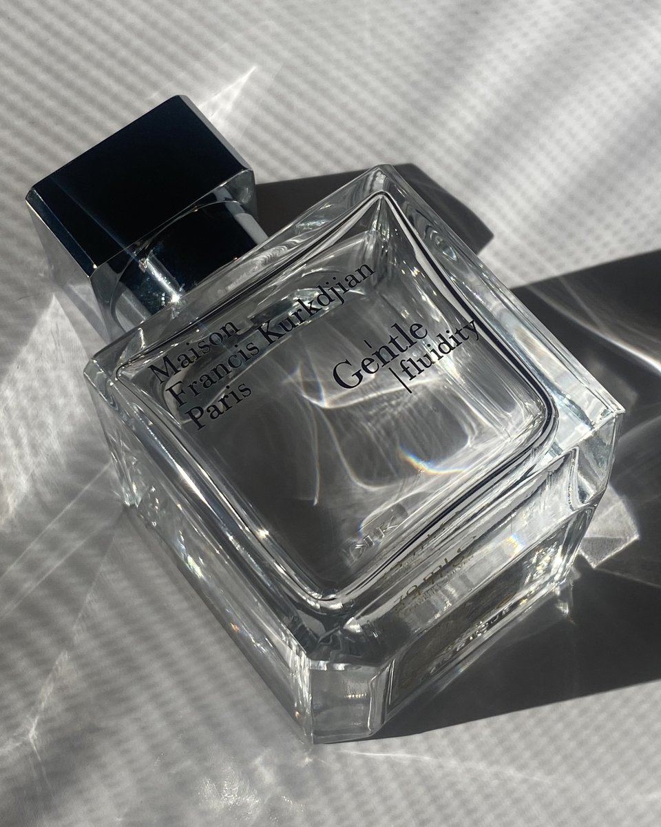 Just in: Maison Francis Kurkdjian's #GentleFluidity, a unisex compisition of juniper berries, musk, coriander, woodsy notes, nutmeg, amber, and vanilla 🙌 ow.ly/CJWB50MG46S