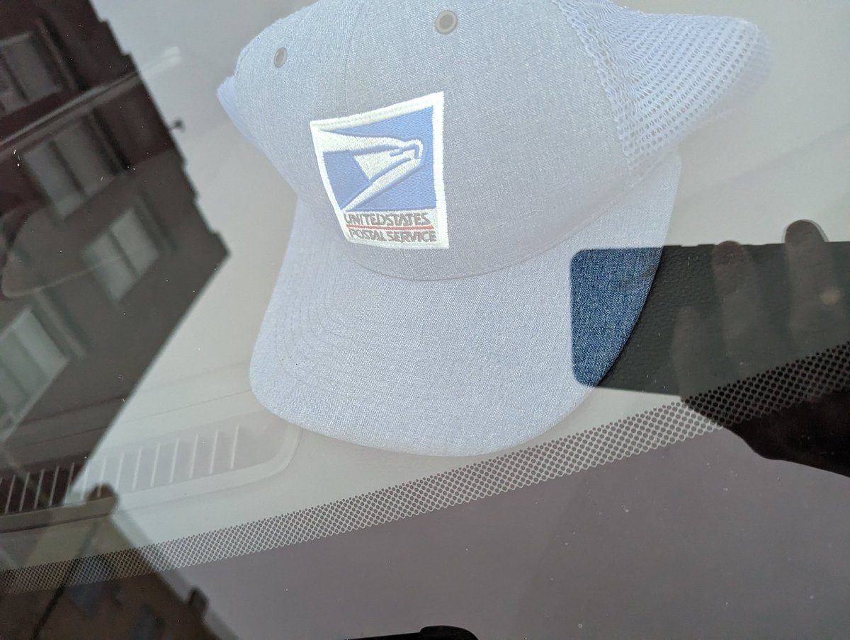 WakefieldBxDave's tweet image. @placardabuse @NYCMayor @NYPDPC Here&apos;s a @PADMVA registered vehicle with @USPS @USPSHelp #FancyHat to steal metered parking.   

CC: @OIGUSPS