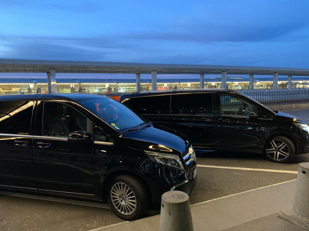 PerastePhilip's tweet photo. Bodyguard company France
Protection executive 
Service de protection rapprochée
Chauffeur de sécurité
https://t.co/gAzmerk3Cv https://t.co/RdwyEpVXKc