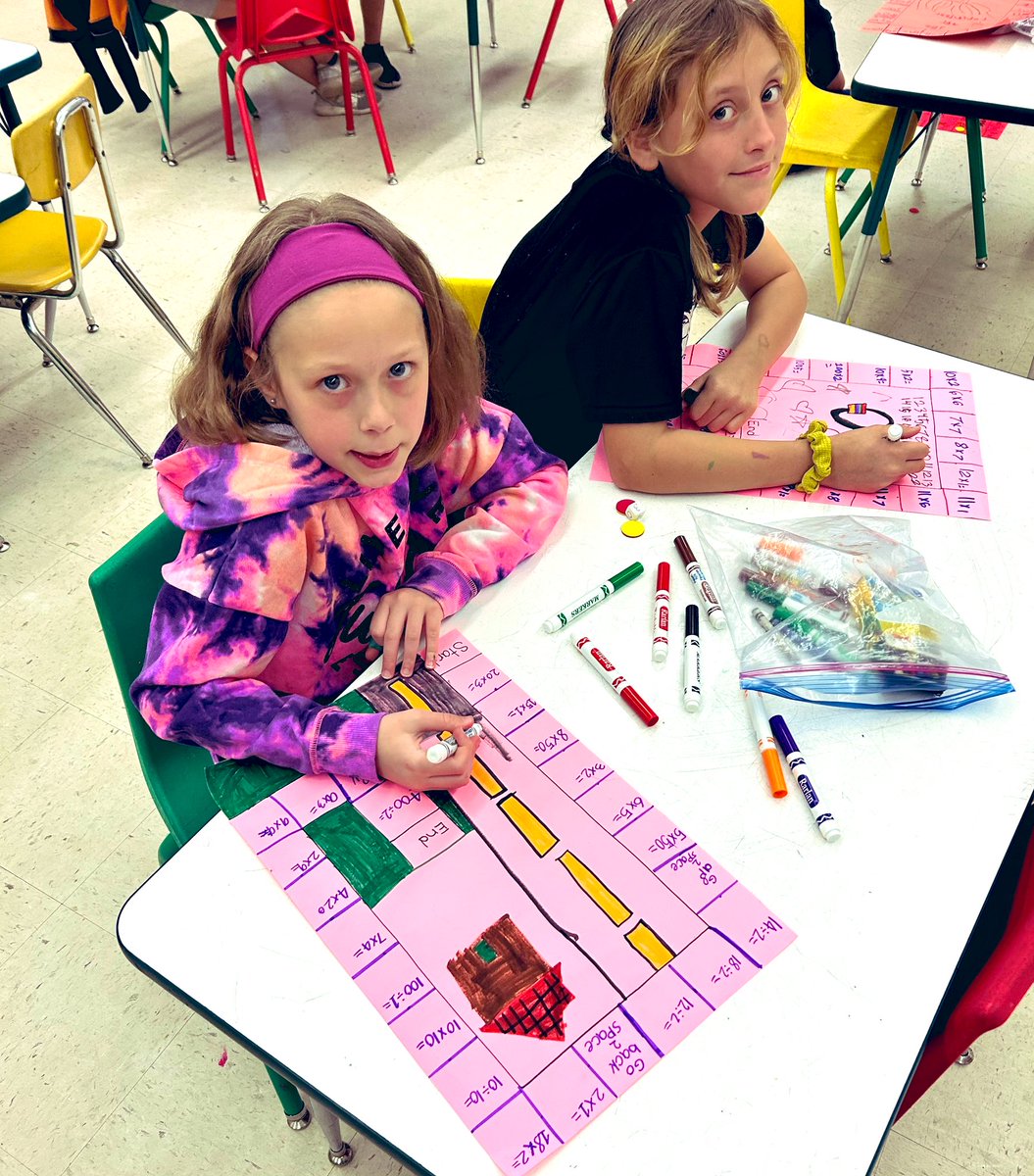 Kelly Zoucha tweet media