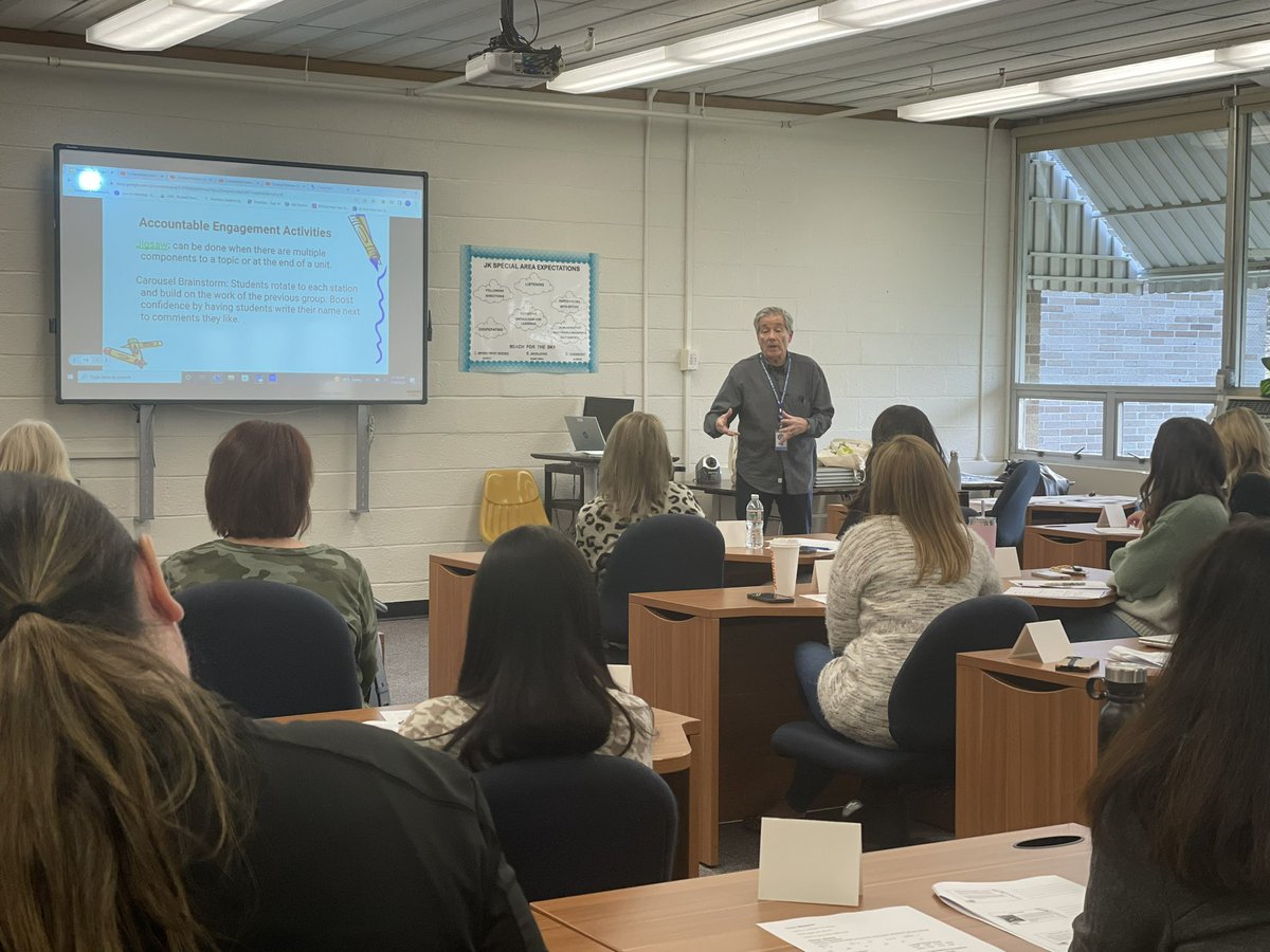 Natasha_Carrera's tweet photo. Still thinking about the amazing day of learning our K-5 Staff had yesterday. Workshops led by our very own in-house experts promoted engagement and overall growth. So so lucky to supervise the best elementary staff🥰 #MahwahConnects #JanuaryPD #ChoicePD #Thunderbirds https://t.co/2yRNfknAwf
