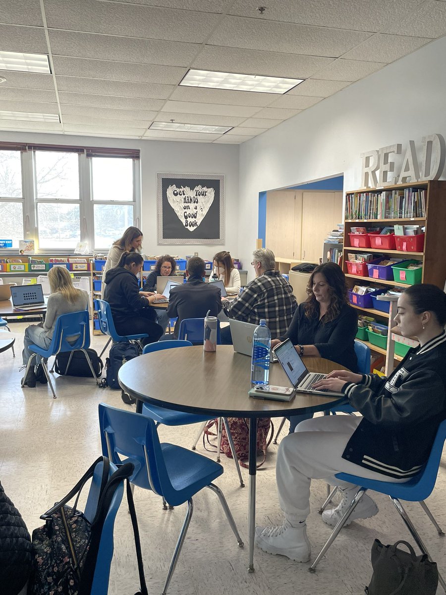 Natasha_Carrera's tweet photo. Still thinking about the amazing day of learning our K-5 Staff had yesterday. Workshops led by our very own in-house experts promoted engagement and overall growth. So so lucky to supervise the best elementary staff🥰 #MahwahConnects #JanuaryPD #ChoicePD #Thunderbirds https://t.co/2yRNfknAwf