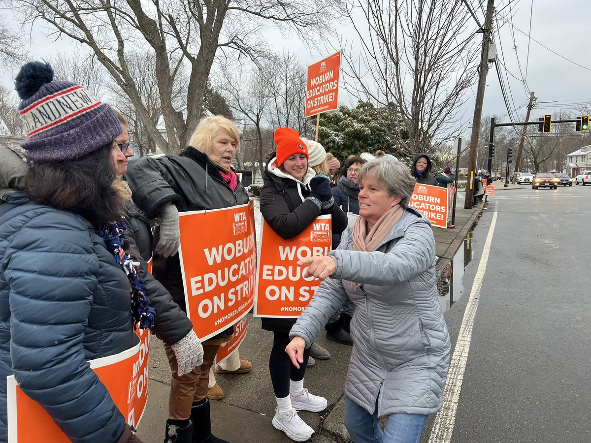 RoseElin2's tweet photo. @BenAffleck l am a teacher in Woburn, Massachusetts. We are on strike fighting for a fair contract for ourselves and our students. We would absolutely love it if you could come out in support of Woburn teachers. I am happy to provide any details you would need.#FairContractNow https://t.co/o1cUY94zVh