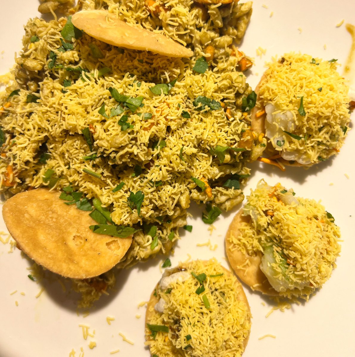 ClarkDining's tweet image. Indulge in Indian street famous Sev puri &amp;amp; bhel puri well known as “Mumbai Chaat” at our Student Chef’s Table in Higgins!🥙