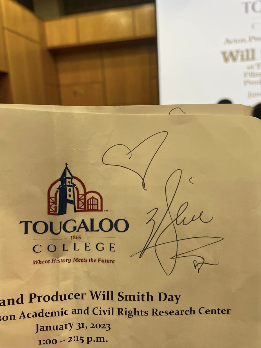WLBT's tweet photo. The Fresh Prince of Jackson! Will Smith visited Tougaloo College today to teach a workshop for filmmaking and film production 🎬 

(Source: Whitney McDowell-Robinson) https://t.co/FQmZv8MkS2