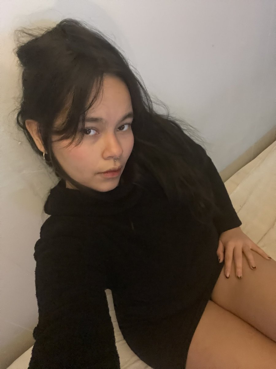 celerycubes's tweet image. single mom of one beautiful kitty 🐈‍⬛