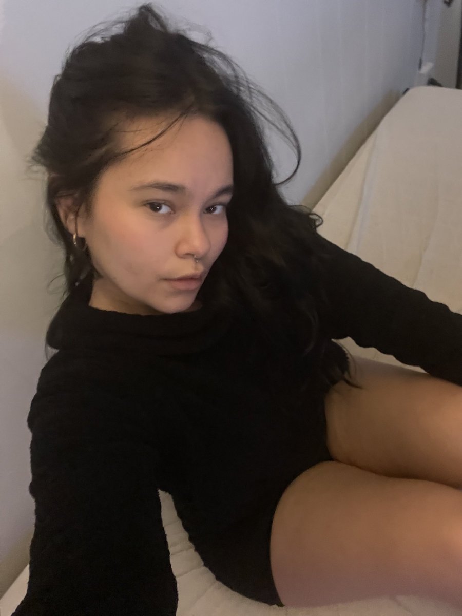 celerycubes's tweet image. single mom of one beautiful kitty 🐈‍⬛