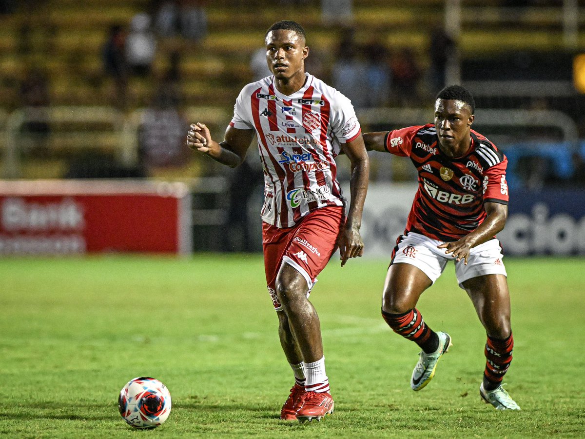 luisfelipe00_'s tweet photo. Abençoado por Deus ⚽️🙏🏾 https://t.co/0q06ZA32yC