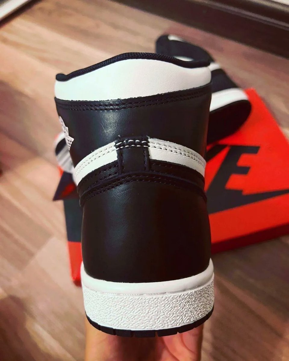 February 15th: Air Jordan 1 '85 High Black/White 🐼 site.supply/3kVUX6Y 

📸 shanghaisole (IG)