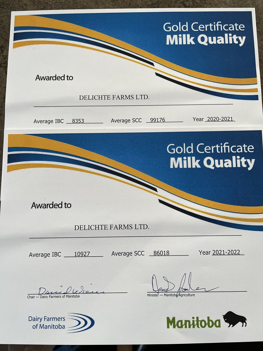 HDelichte's tweet photo. Quality Milk is what 🇨🇦 Dairy Producers work day in and out to deliver to kitchen tables of their fellow Canadians. Pride and Love in every drop. #AllFromAGoodPlace #dairyfarming #Manitoba https://t.co/9Rwz8ZmfyJ