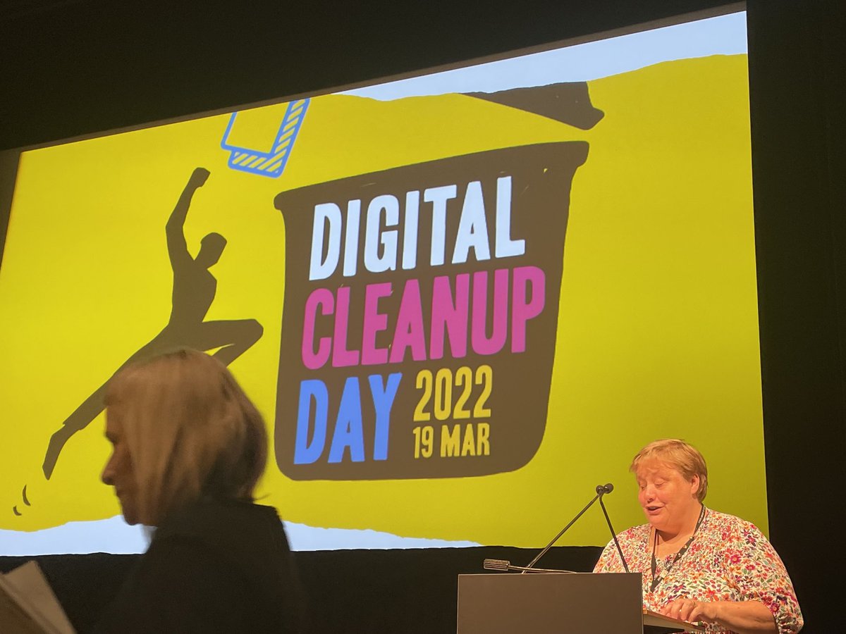 Anna Raunik tweet media