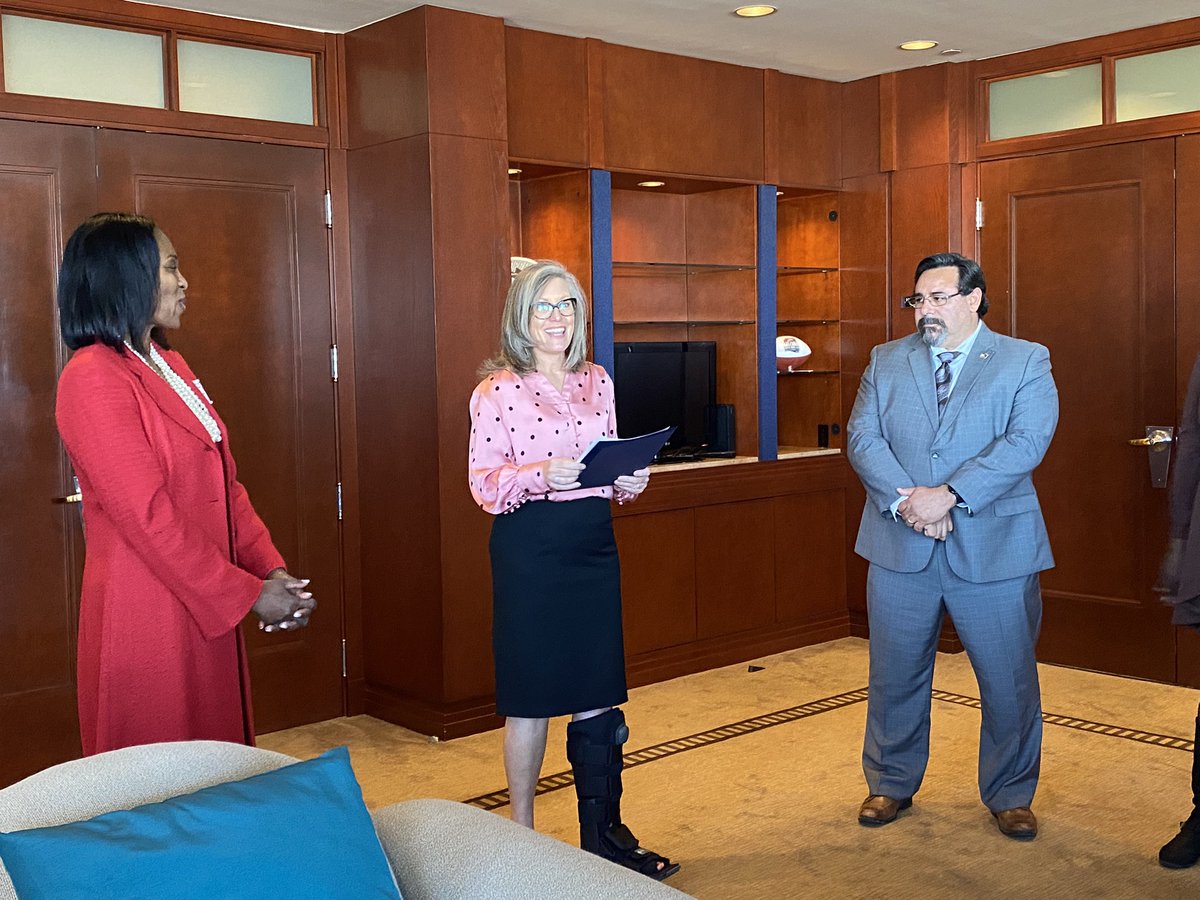 Governor Katie Hobbs tweet media