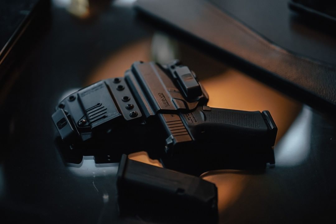 BravoHolsters's tweet photo. Any tool can be used for good or bad. Its really the ethics of the artist using it.
- John Knoll

Repost from @digital_r.o.e 
#useyourtools #protect #defend #serve #stayvigilante #bravo #concealment #holsters #glock43x #9mm https://t.co/7cmexw5mUR