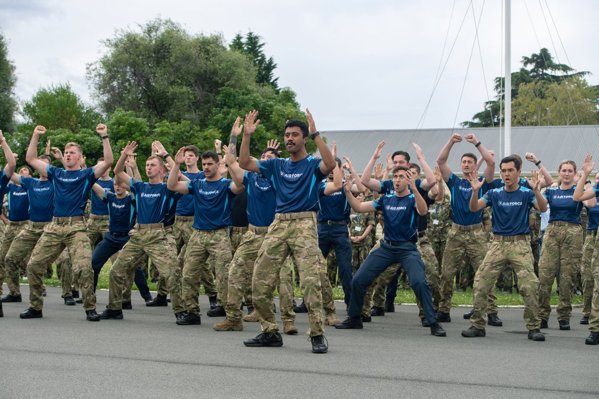 It felt bittersweet to farewell our last two P-3K2 Orion aircraft yesterday. With over 5,000 flying hours in the P3 myself, I will miss this faithful fleet, which has looked after not just our crews for over 55 years but all of Aotearoa &amp; our Pacific neighbours.

#Force4NZ