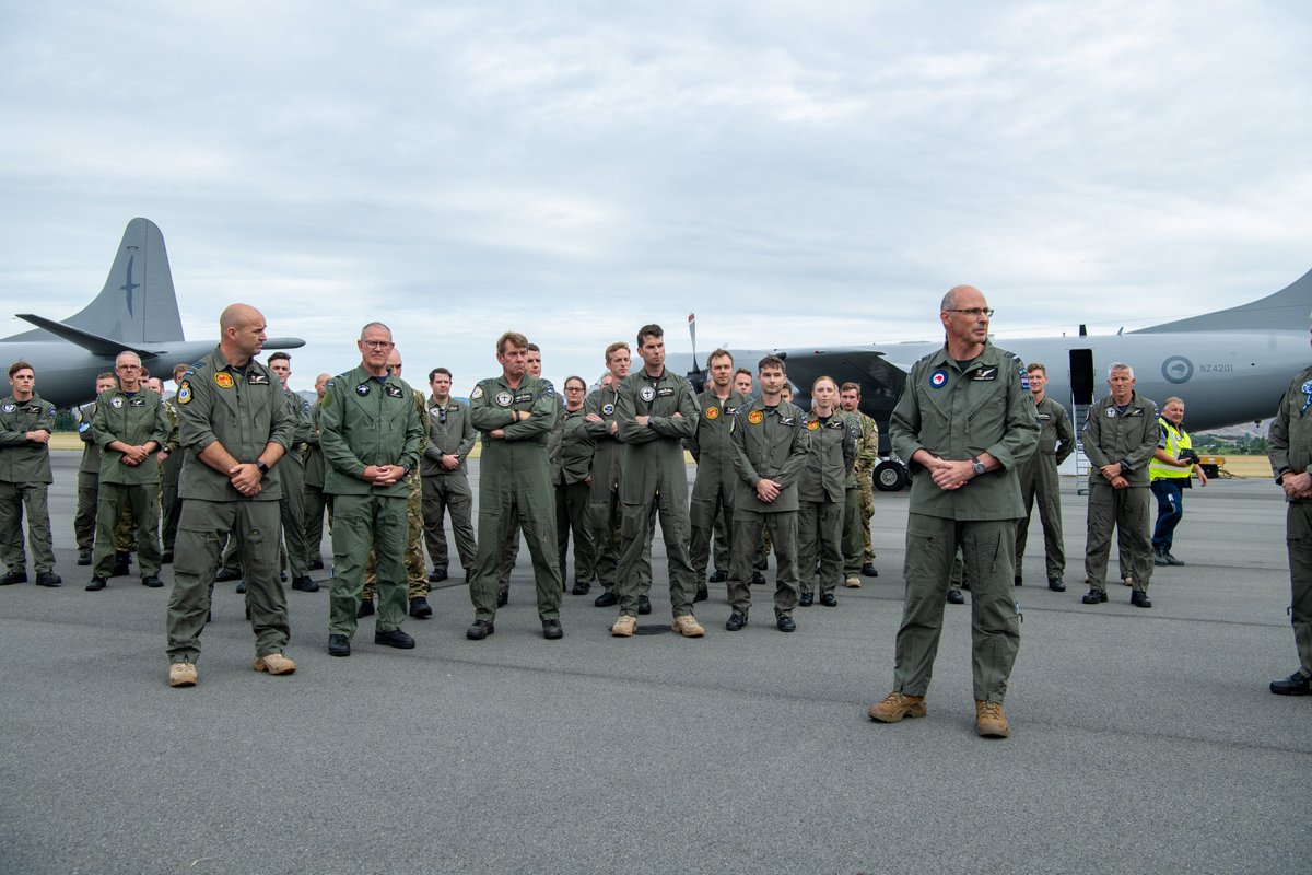 Air Marshal Tony Davies tweet media