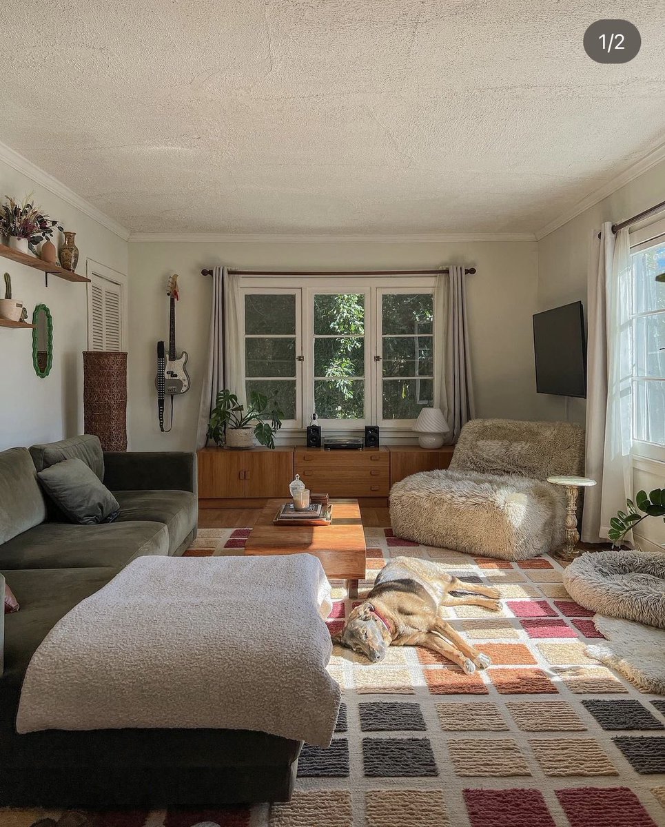 HighboyLA's tweet image. The lighting is too good in here ☺️