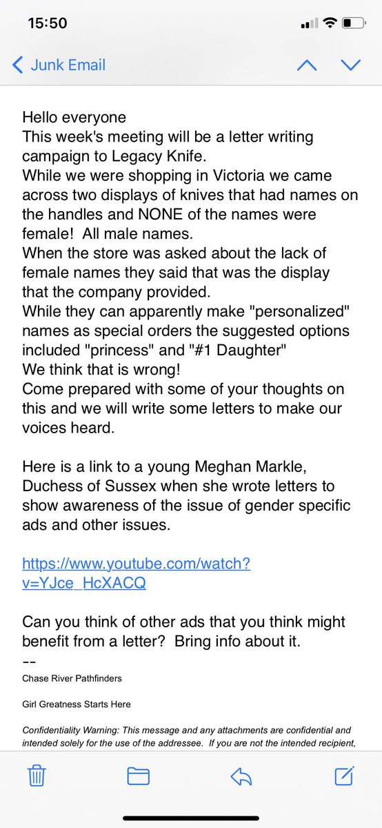 TracyAllison007's tweet photo. All because when they went on a trip to Victoria my daughter wanted to purchase a pocket knife and noticed that all the personal ones were male names only, no female.She didn’t think that was right and pointed it out to her leaders. #fuckthepatriachy #teachgirls @KensingtonRoyal https://t.co/4uyk8MJnsy