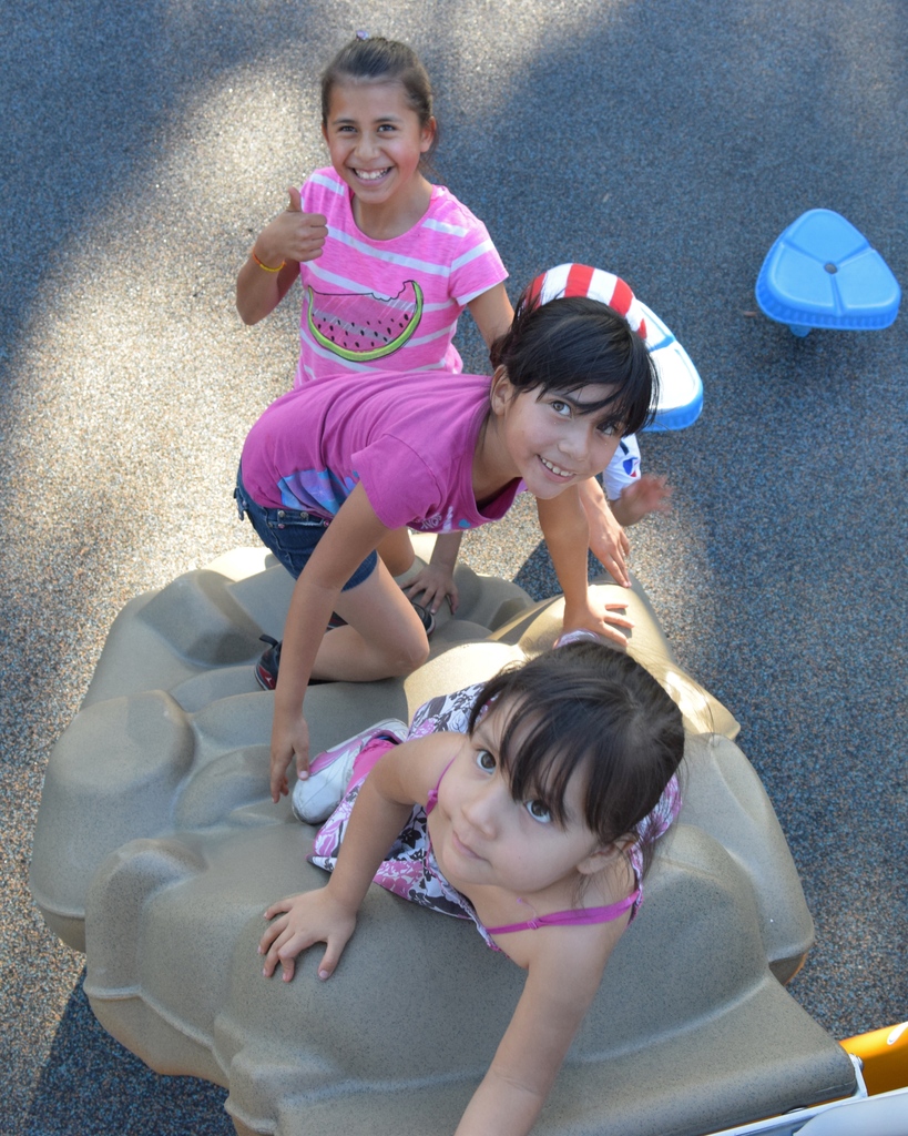 bgrecreation's tweet photo. Climbing to new heights!
Kids, it's time to tackle the playground obstacle course. Show off your strength and coordination while having fun in the sun ๐ Don't forget to use proper safety techniques and always have an adult supervising ๐ช๐ผ
#Playground #KidsAdventure #bg #bgfun https://t.co/VuC2ktFT4H