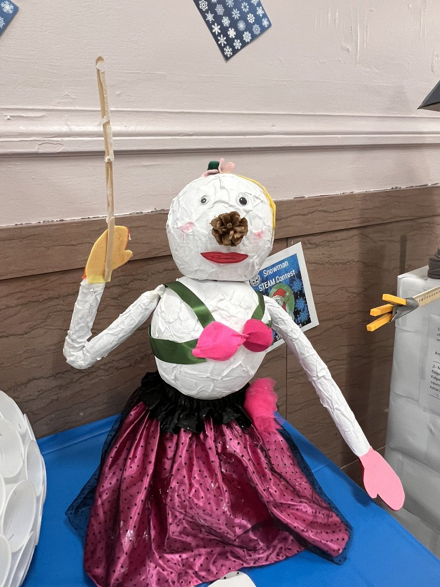 TheraErickson's tweet photo. PS75 ⛄️STEAM⛄️Snowman Class Competition! Great job to ALL the classes that participated. @D8Connect @jen_joynt @AnyaMunce @DOEChancellor @NYCSchools @DK_BlackburnNYC #steamproject #Discovery #research #studentsuccess https://t.co/1FjUbZE082
