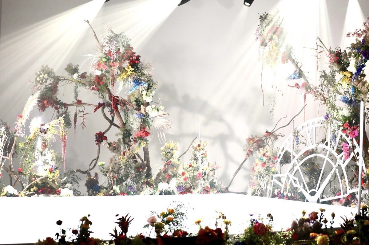 kure0129's tweet image. HI! @platinumvibes8 
I'd like to request #TraceTrace  by #KingandPrince again. With a song filled with a gentle tone and a message, the android dance choreographed by #QuickStyle is very nice and the music also heals me. Please. From Japan.Thank you 
#wpvrrequests #wpvr