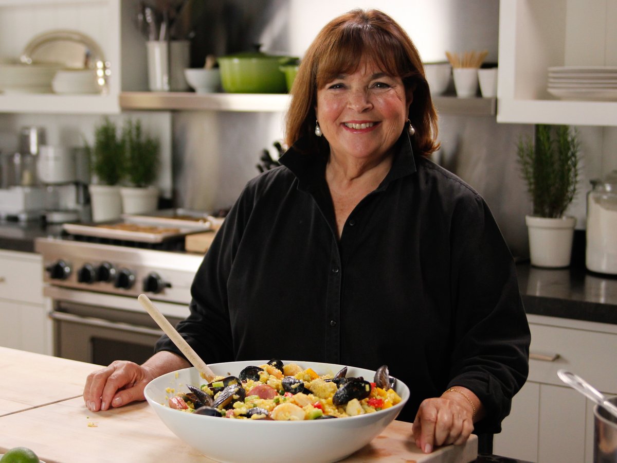 Happy birthday to the one and only @inagarten! Leave Ina a happy birthday wish below 🎉