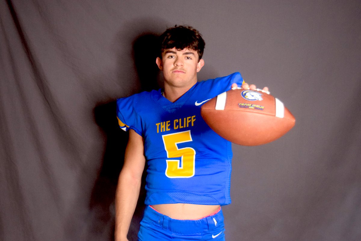 Chase Thomas (@chasemichaei) on Twitter photo COMMITTED🔵🟡Thanks to all my family, friends, and coaches that helped me get to where I am. Thanks to <a href="/BriarCliffFB/">Briar Cliff Football</a> and <a href="/CoachLaDage/">Shane LaDage</a> for the opportunity. <a href="/wingedwendy/">wendy thomas</a> <a href="/plumberscrack07/">Kevin Thomas</a> <a href="/CoachKoziol/">Nathan Koziol</a> <a href="/CoachDouglasIII/">James Douglas III</a> <a href="/ZacCunha_16/">Zac Cunha</a> COMMITTED🔵🟡Thanks to all my family, friends, and coaches that helped me get to where I am. Thanks to <a href="/BriarCliffFB/">Briar Cliff Football</a> and <a href="/CoachLaDage/">Shane LaDage</a> for the opportunity. <a href="/wingedwendy/">wendy thomas</a> <a href="/plumberscrack07/">Kevin Thomas</a> <a href="/CoachKoziol/">Nathan Koziol</a> <a href="/CoachDouglasIII/">James Douglas III</a> <a href="/ZacCunha_16/">Zac Cunha</a>