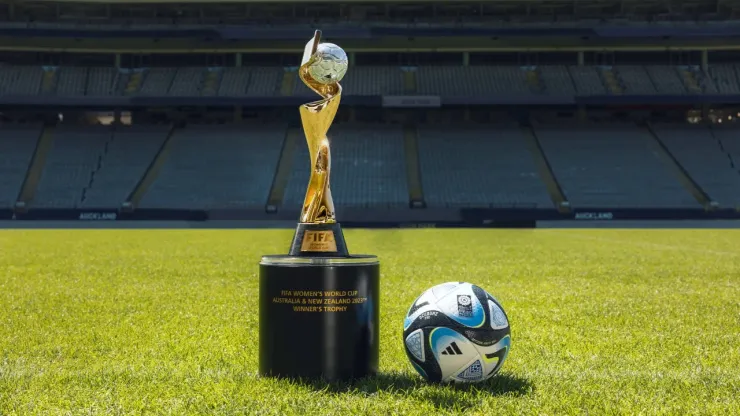 copaalemdacopa's tweet photo. A Arábia Saudita, um país em que ativistas feministas recebem cadeia como punição, será patrocinadora oficial da Copa do Mundo feminina de 2023.

É mais um passo do governo saudita na direção de usar o esporte como veículo para promover o país. Dessa vez, no mínimo irônico. https://t.co/KPErrPtplO