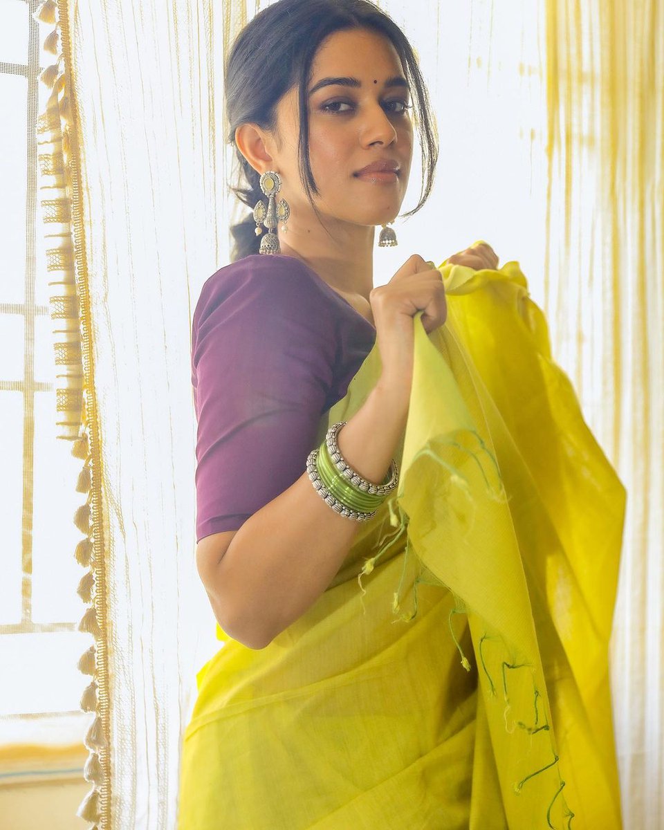 screen_image's tweet image. #MrinaliniRavi #mrinaliniravi