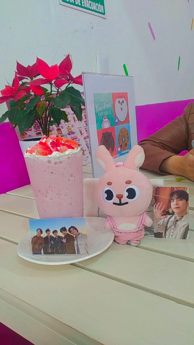 VinsmokeD4's tweet photo. @day6official
#Day6 #데이식스 #myday #Youngk #pil #deanimalz
#day6collection #day6collector https://t.co/tBC6dY4yDA