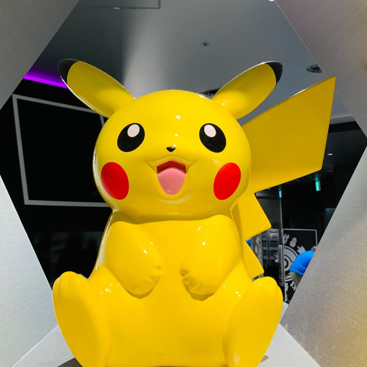 EtoneCollege's tweet image. Just look at these amazing photos from our Sixth Form students over in Japan!
Capcom, Nintendo and the breathtaking Shibuya skyline!
Keep us posted!
@Nintendo_japan @Pokemon #Shibuya
#MatrixJapan #TuringProject #Japan