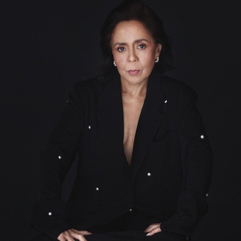 phtvandfilmupd's tweet photo. Dolly De Leon on a relevant issue that needs to be addressed in the Philippine entertainment industry

“The talents/extras get as little as ₱500 per day, and they are made to wait out in the sun with cardboard boxes as chairs. They get treated like garbage. That needs to change” https://t.co/PveymZExZ1