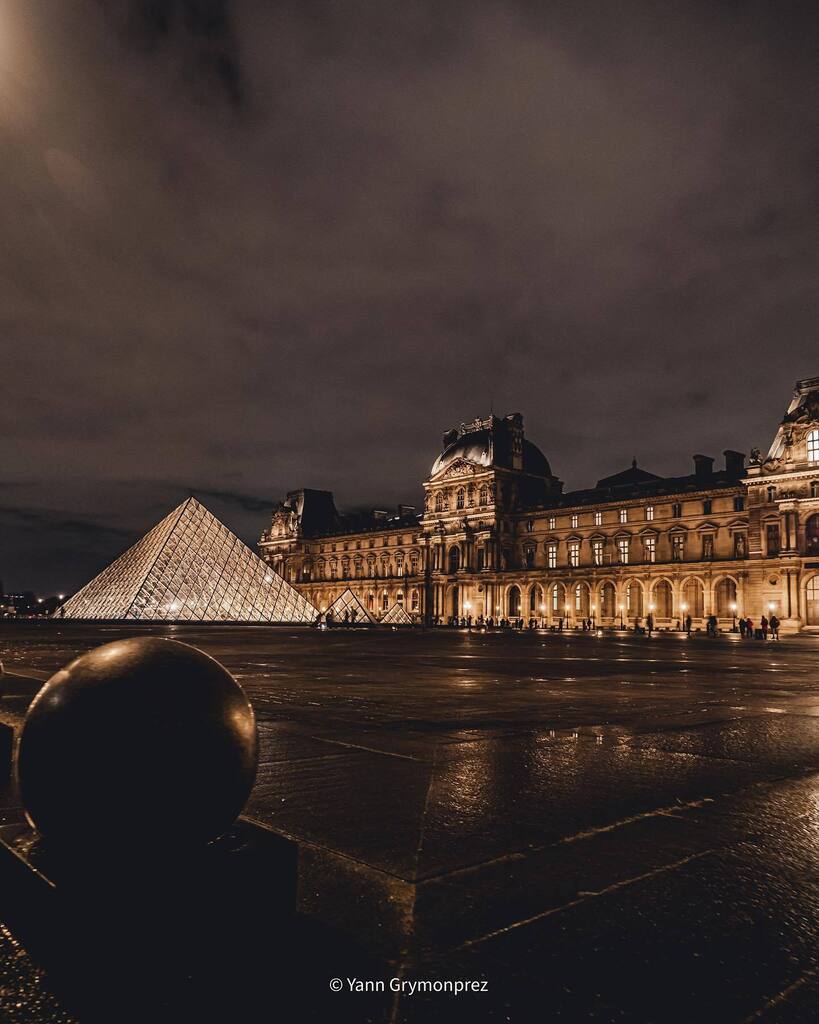 Musée du Louvre by Night 

#parisfrance #paris_focus_on #seemyparis #pariscartepostale #parisjetaime❤️ #parisjetaime #parismonamour #parisjetadore #travelparis #parislife #parisiloveyou #parisanvibes #parissecret #parisinsolite #gwparis #thisisparis #parisiloveyou #hello_fra…