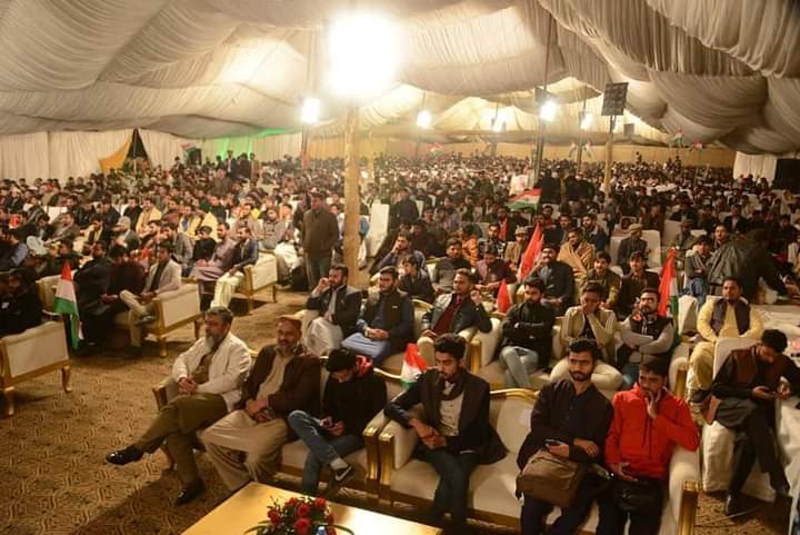 MSMofficialCP's tweet image. محمد ذیشان جنرل سیکرٹری ایم ایس ایم سنٹرل پنجاب مصطفوی سٹوڈنٹس موومنٹ کے زیر اہتمام &quot;قومی طلبہ کنونشن&quot; میں وسطی پنجاب کی نمائندگی کرتے ہوئے اظہارِ خیال کر رہے ہیں۔

#قومی_طلبہ_کنونشن
#MSM_StudentsConvention