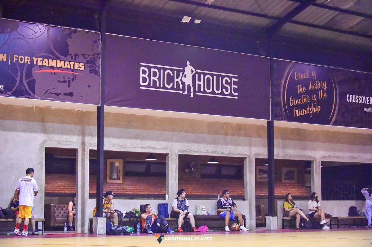 MI_Dunk_'s tweet photo. MI Dunkers in action! 🔥
Kalian yg ingin ikut gabung @milanistiorid Basketball setiap Sabtu jam 7-9 malam di Brickhouse Kalibata, bisa WhatsApp Kak Imam 089658666571 atau DM akun ini 📲
#MilanistiIndonesia #Basketball #MainBasket #ForzaMilan #SempreMilan https://t.co/8NC6x6YQ9F
