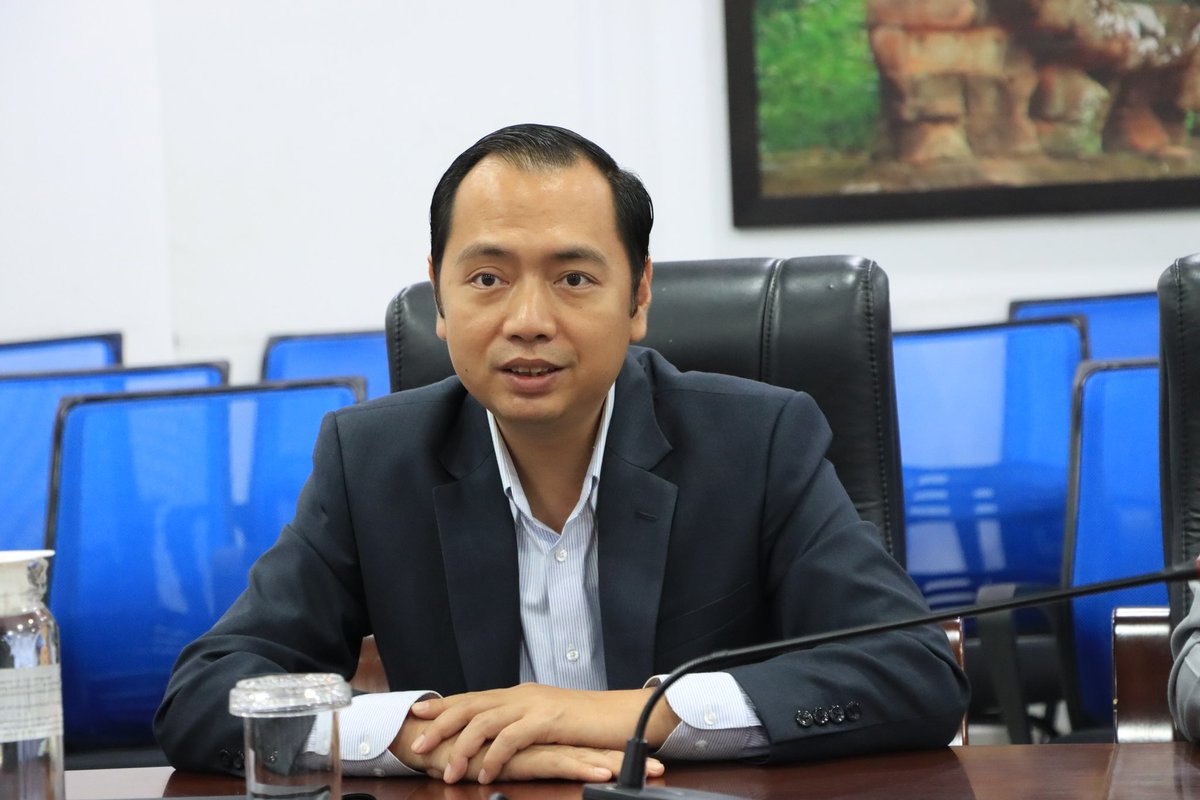 pheaktraneth's tweet photo. Fruitful talks with Wild Eath Allies #WEA, #NGO in #Cambodia and its donors to strengthen the cooperation between Ministry of #Environment and WEA on the #biodiversity #conservation, #zerosnaring campaign. Cooperation based on legal frameworks, loyal, respect, National interest https://t.co/i8IC9TWcOj