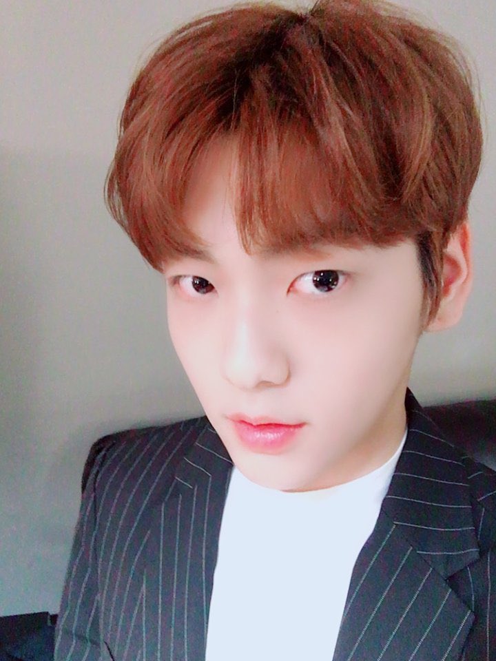 333__hour's tweet photo. ¿A dónde tan elegante, 𝙷omero? 🤵🏻♡ Claramente para la 𝑑inversión que tenemos en 𝛳rlando with 𝑚y 𝑓urries 𝑏abies! ૮₍ ´ ꒳ `₎ა Espero que se estén divirtiendo tanto como nosotros en este #s𝔭𖦹𖦹k𝕪𖤓𓈒࣪น𝑠𝚊 tour ★彡

𝚋αby 𝑏ūn ⋆⑅˚⟡ #ℳakō 🐰 https://t.co/DTonab6DbD