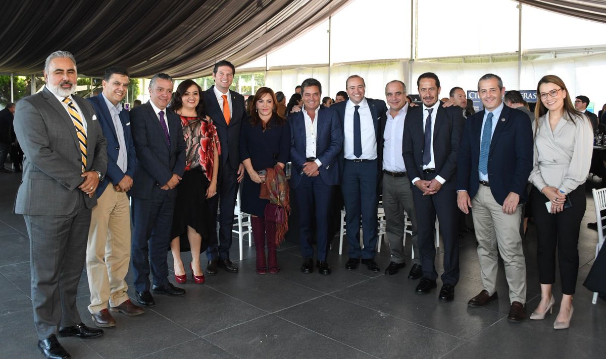 Alejandro Cussi (@agcussi) on Twitter photo Deseo éxito, frescura y disrupción a la gestión de mi estimado <a href="/davidluviano/">David Luviano</a> al frente de <a href="/CPMXMICH/">COPARMEX Michoacán</a>
Seguiremos consolidando la paz de #Morelia juntos ! Deseo éxito, frescura y disrupción a la gestión de mi estimado <a href="/davidluviano/">David Luviano</a> al frente de <a href="/CPMXMICH/">COPARMEX Michoacán</a>
Seguiremos consolidando la paz de #Morelia juntos !