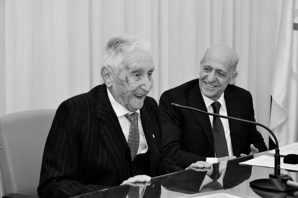 #Vela Falleció a los 107 años de edad una figura histórica del deporte uruguayo como Félix Sienra.

Fue el deportista olímpico más longevo del mundo y representó a Uruguay en los Juegos Olímpicos de Londres de 1948 en la clase Firefly donde fue sexto.